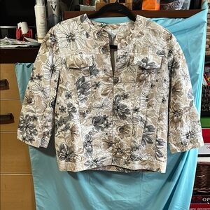 ALFRED DUNNER Floral Beige and Gray Jacket  size 10 petite